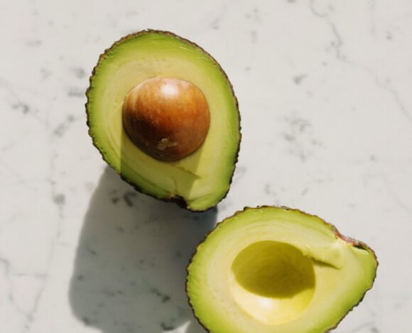 pexels-ready-made-3850652 Awokado – Twoja naturalna ochrona serca!